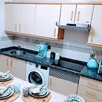 Apartman Acogedor A Un Paso De Gascona Con Wifi Y Netflix Gratis By M&n's House