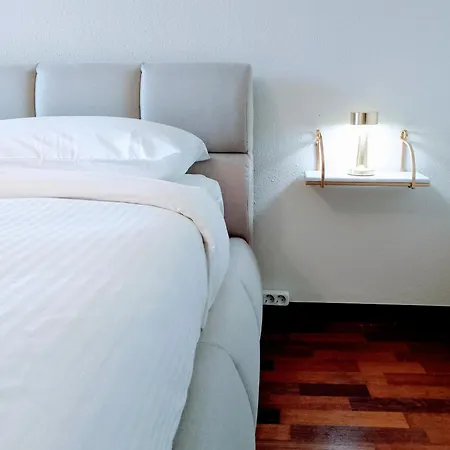 Apartament Acogedor A Un Paso De Gascona Con Wifi Netflix Y Prime Gratis By M&n's House