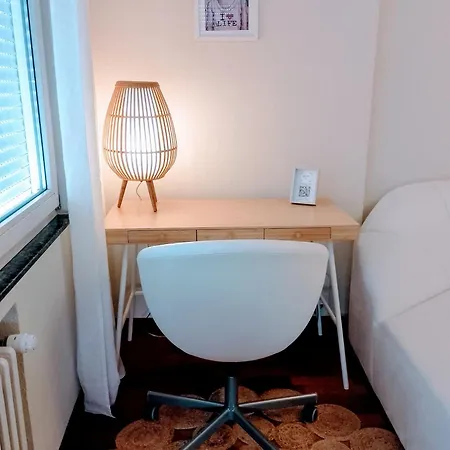 Acogedor A Un Paso De Gascona Con Wifi Netflix Y Prime Gratis By M&n's House Apartment Oviedo