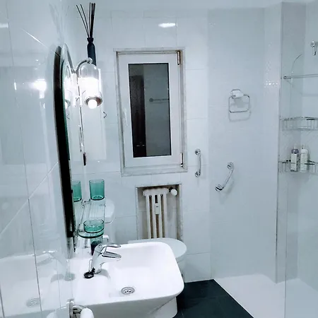 Acogedor A Un Paso De Gascona Con Wifi Netflix Y Prime Gratis By M&n's House *